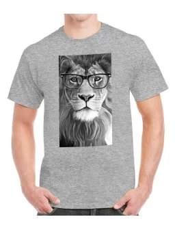 T-shirt of a lion with glasses