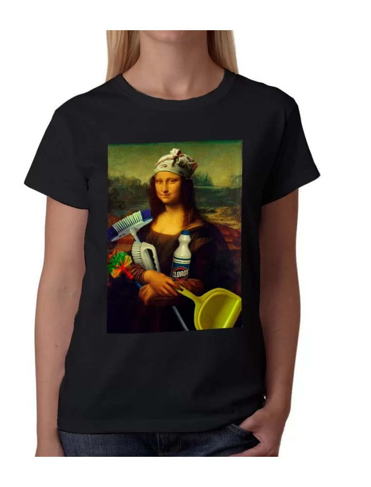 Monalisa t-shirt doing the cleaning