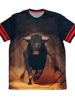 T-shirt of fighting bull