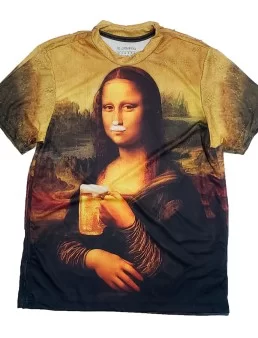 Playera Monalisa tomando cerveza