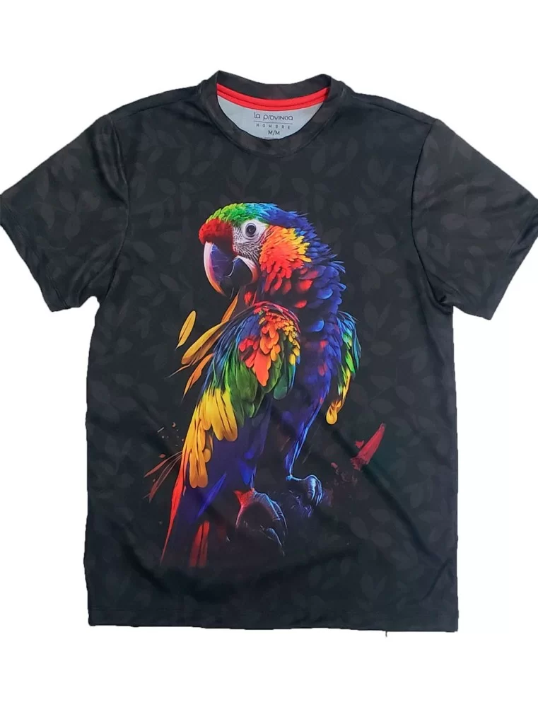 Playera loro de colores. Camiseta de cotorro de colores